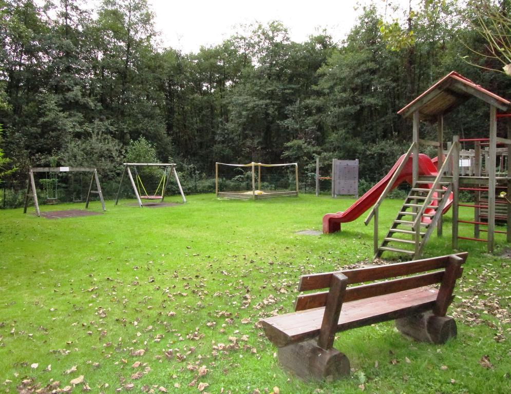 Kaspar Haus Kmb Seeblick Appartement Am Ossiacher See Mit Direktem Seezugang, Hallenbad โบเดนสดอร์ฟ ภายนอก รูปภาพ